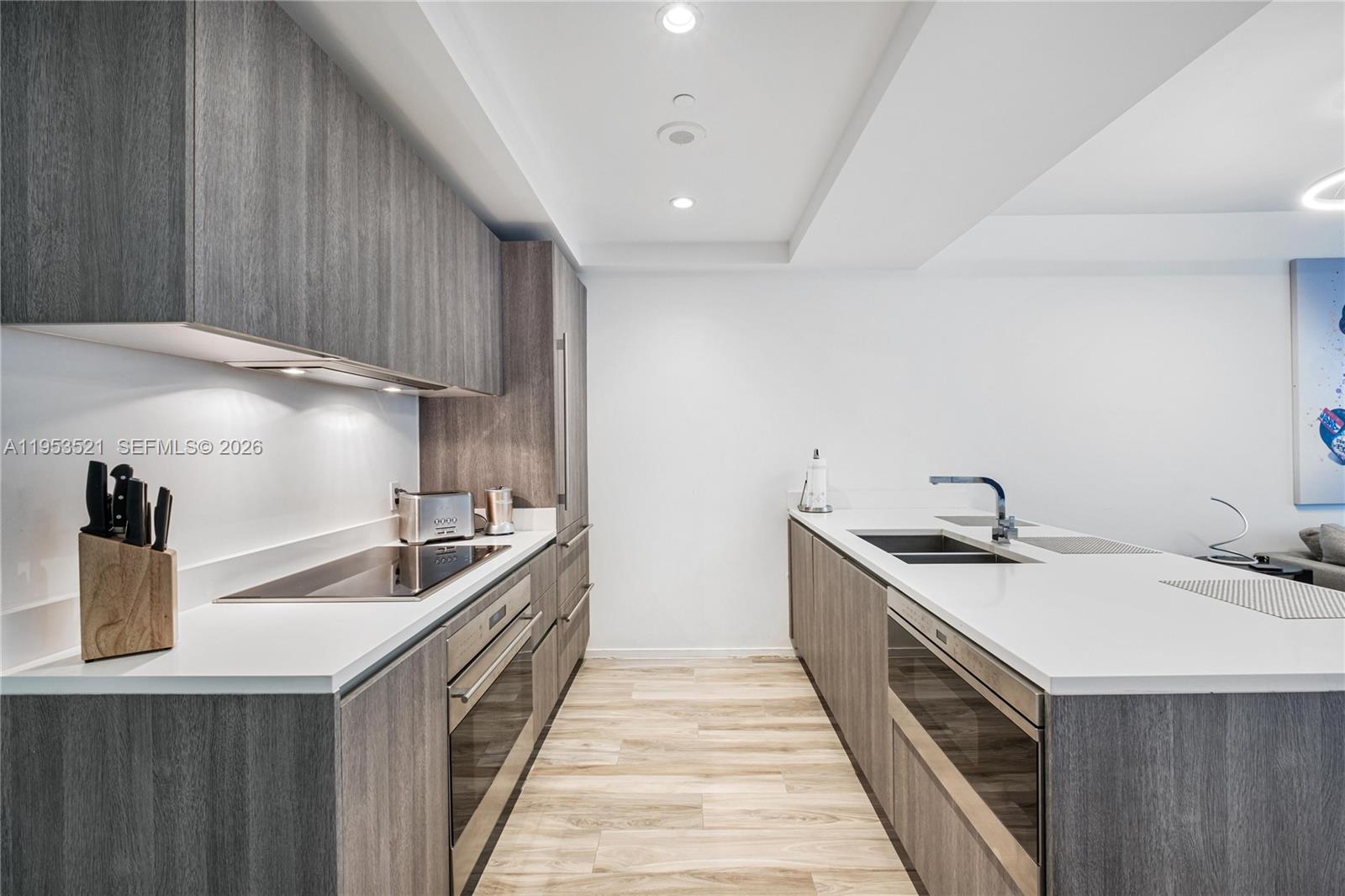 801 S Miami Ave #4207, Miami FL 33130
