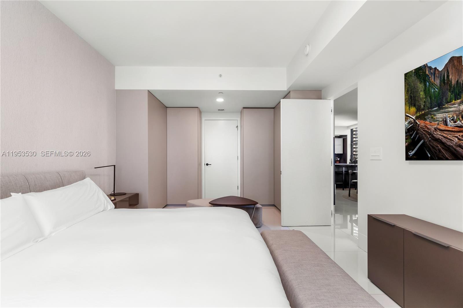 1010 Brickell Ave #1701, Miami FL 33131