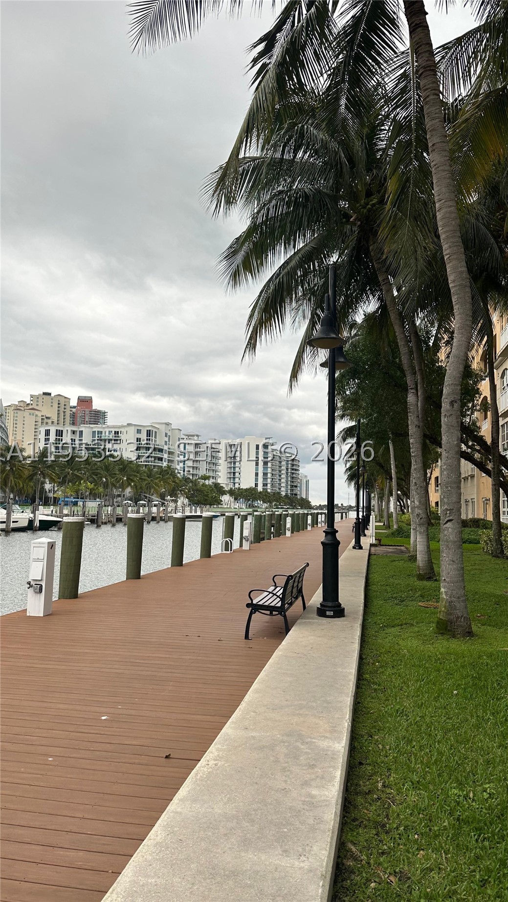 3001 NE 185th St #119, Aventura FL 33180