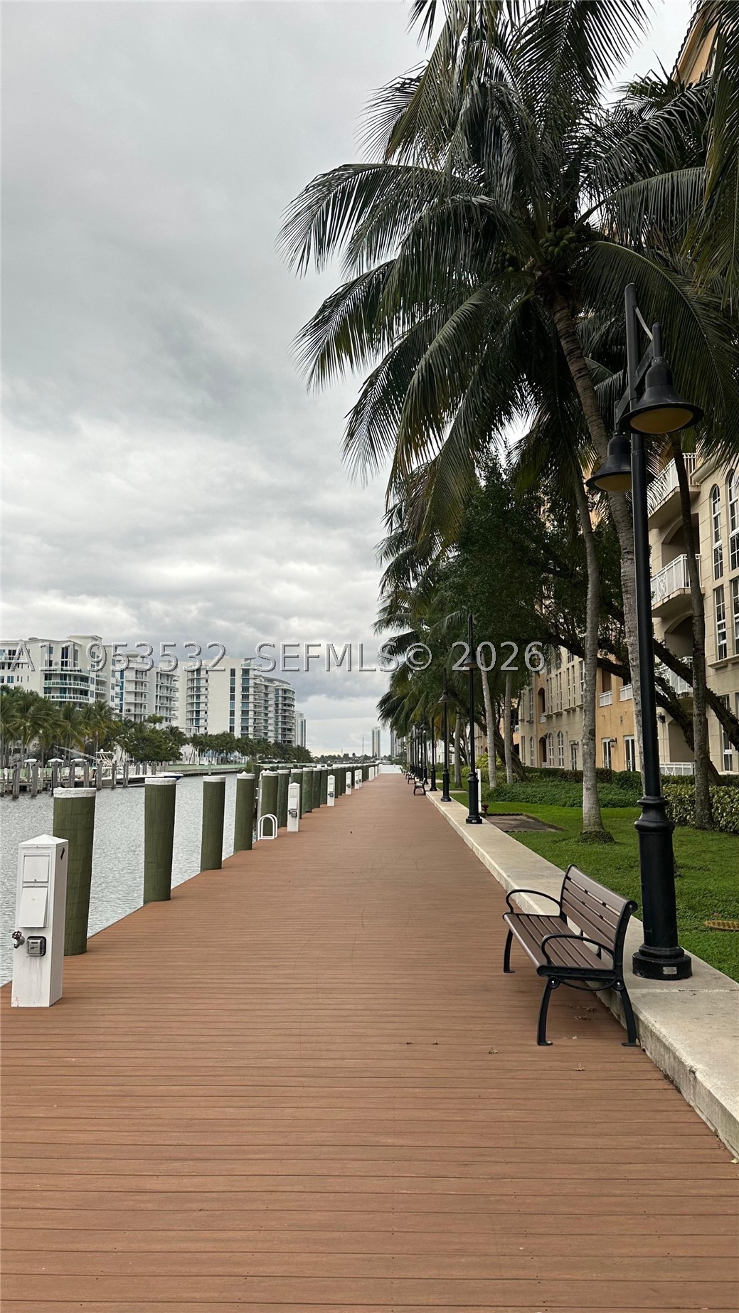3001 NE 185th St #119, Aventura FL 33180