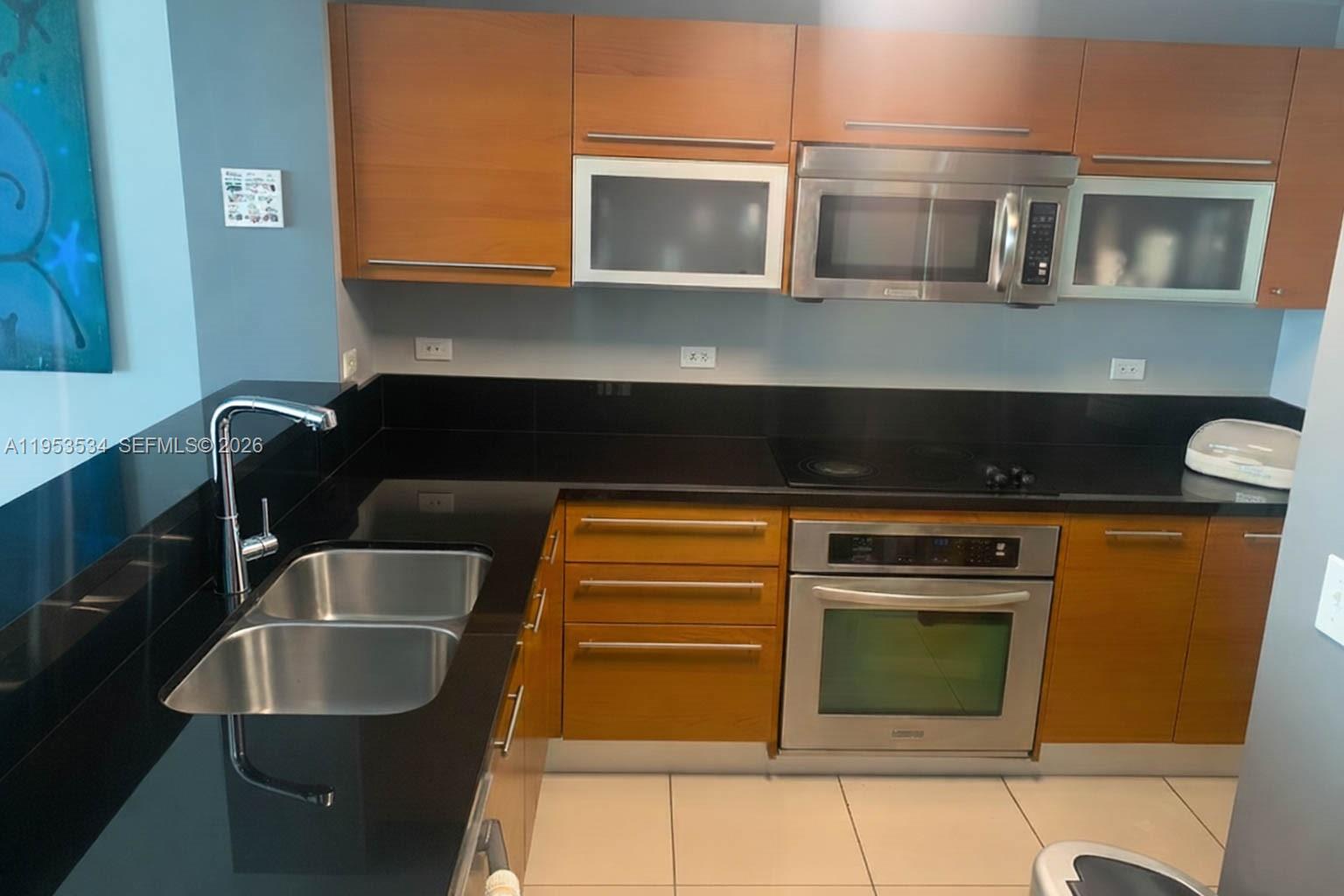 244 Biscayne Blvd #3204, Miami FL 33132