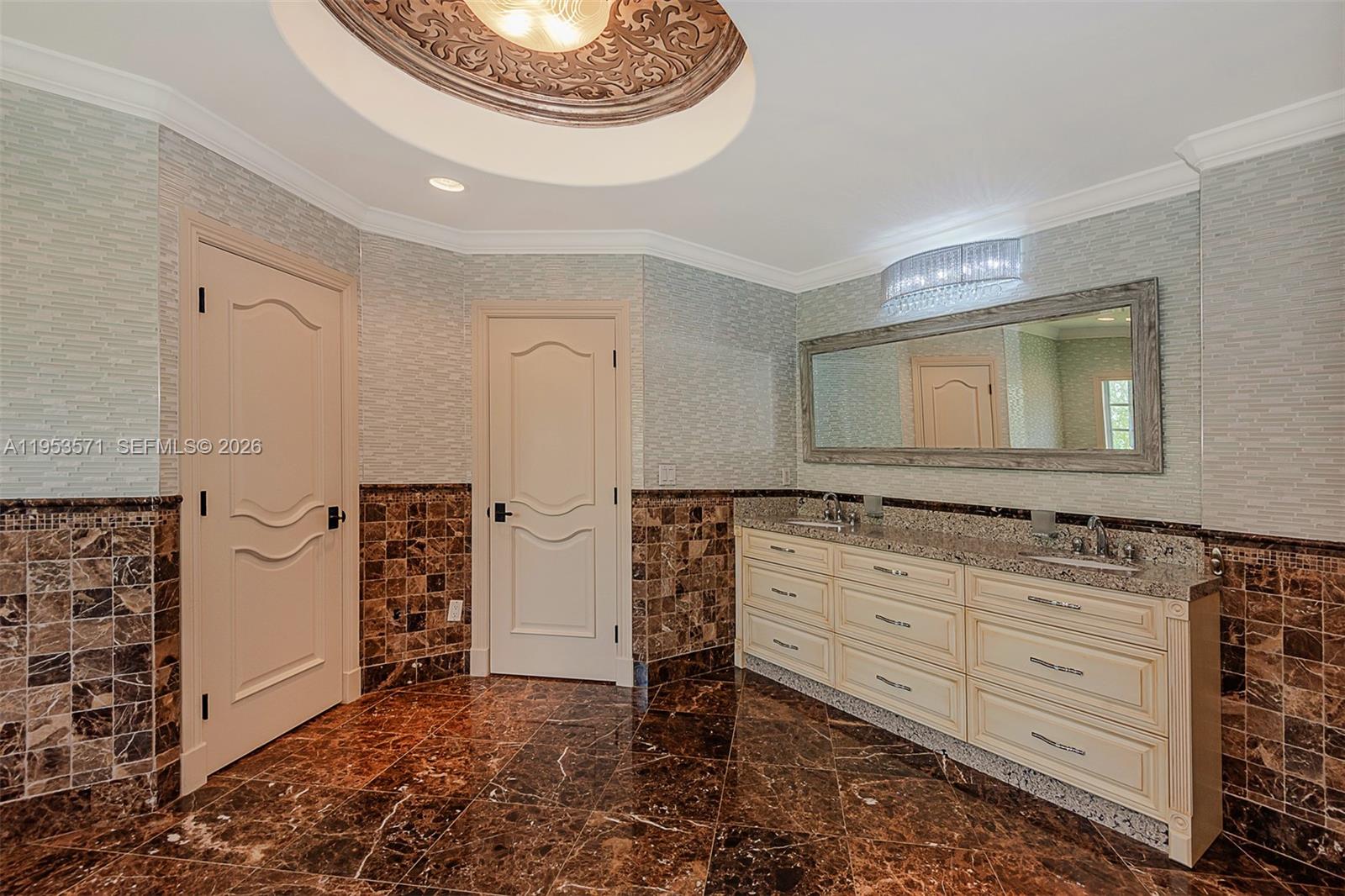 674 Ocean Blvd, Golden Beach FL 33160