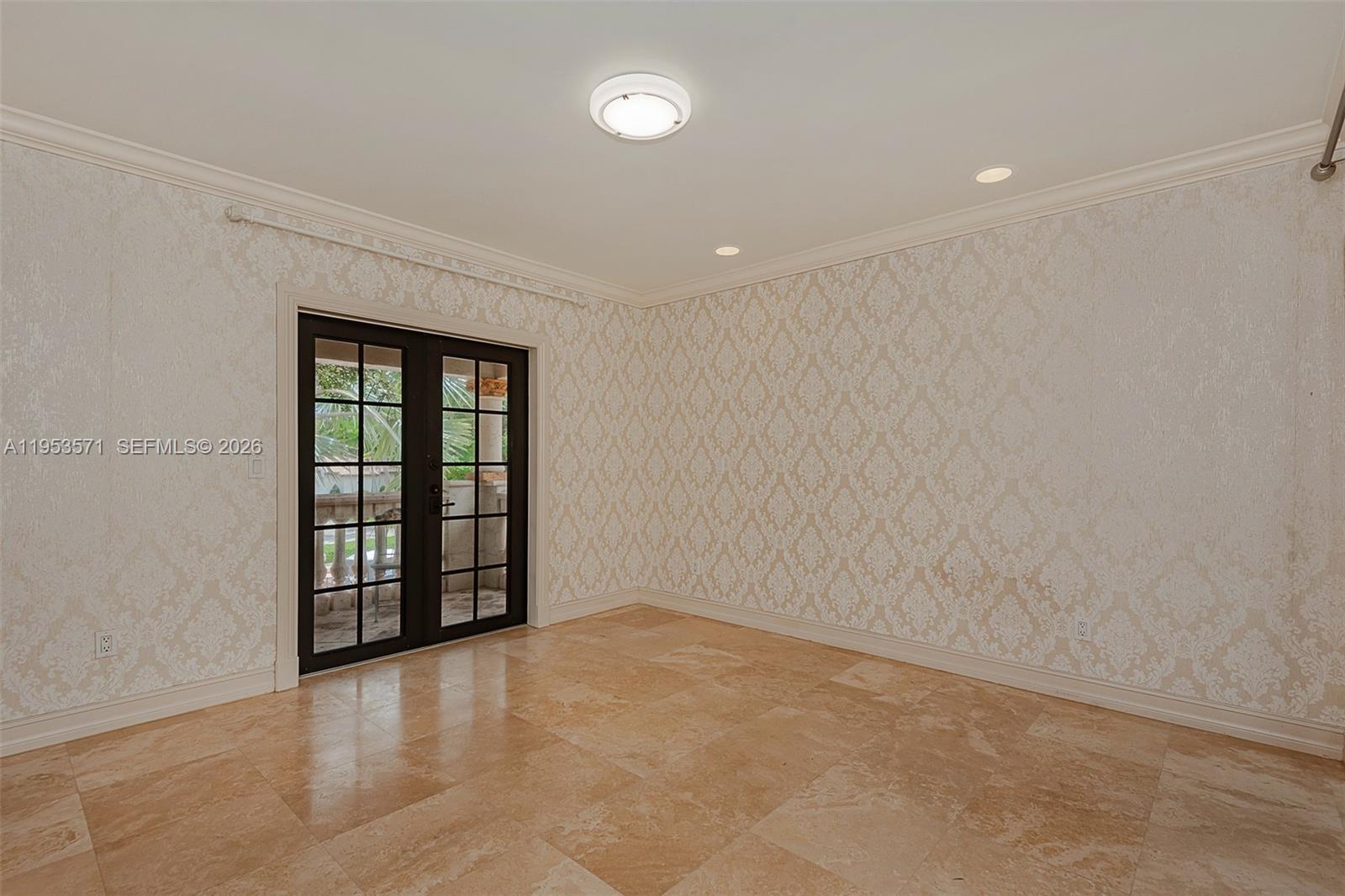674 Ocean Blvd, Golden Beach FL 33160