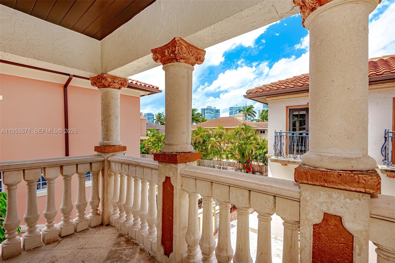674 Ocean Blvd, Golden Beach FL 33160