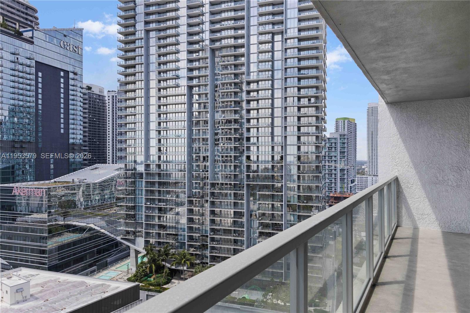 55 SE 6th St #2606, Miami FL 33131