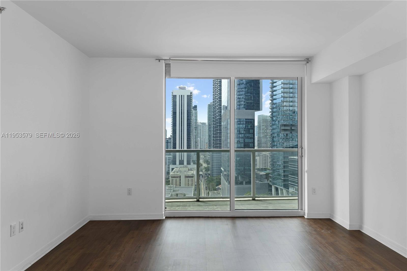 55 SE 6th St #2606, Miami FL 33131