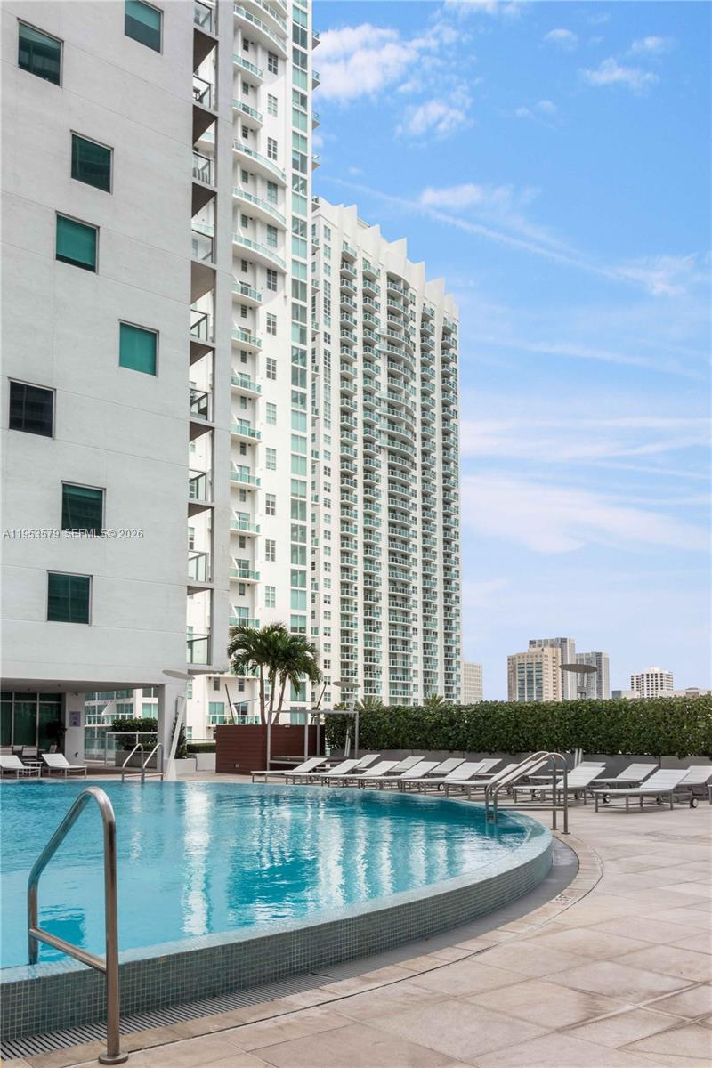 55 SE 6th St #2606, Miami FL 33131