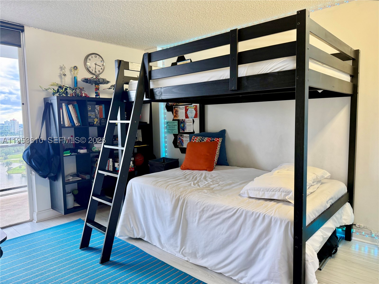3701 N Country Club Dr #2205, Aventura FL 33180