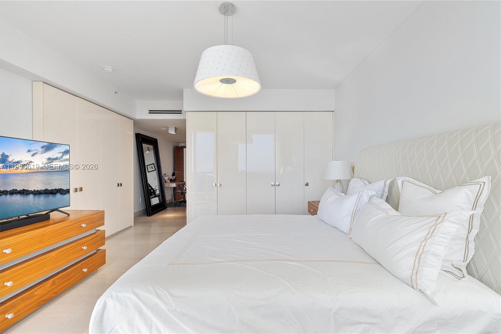 17875 Collins Ave #1906, Sunny Isles Beach FL 33160