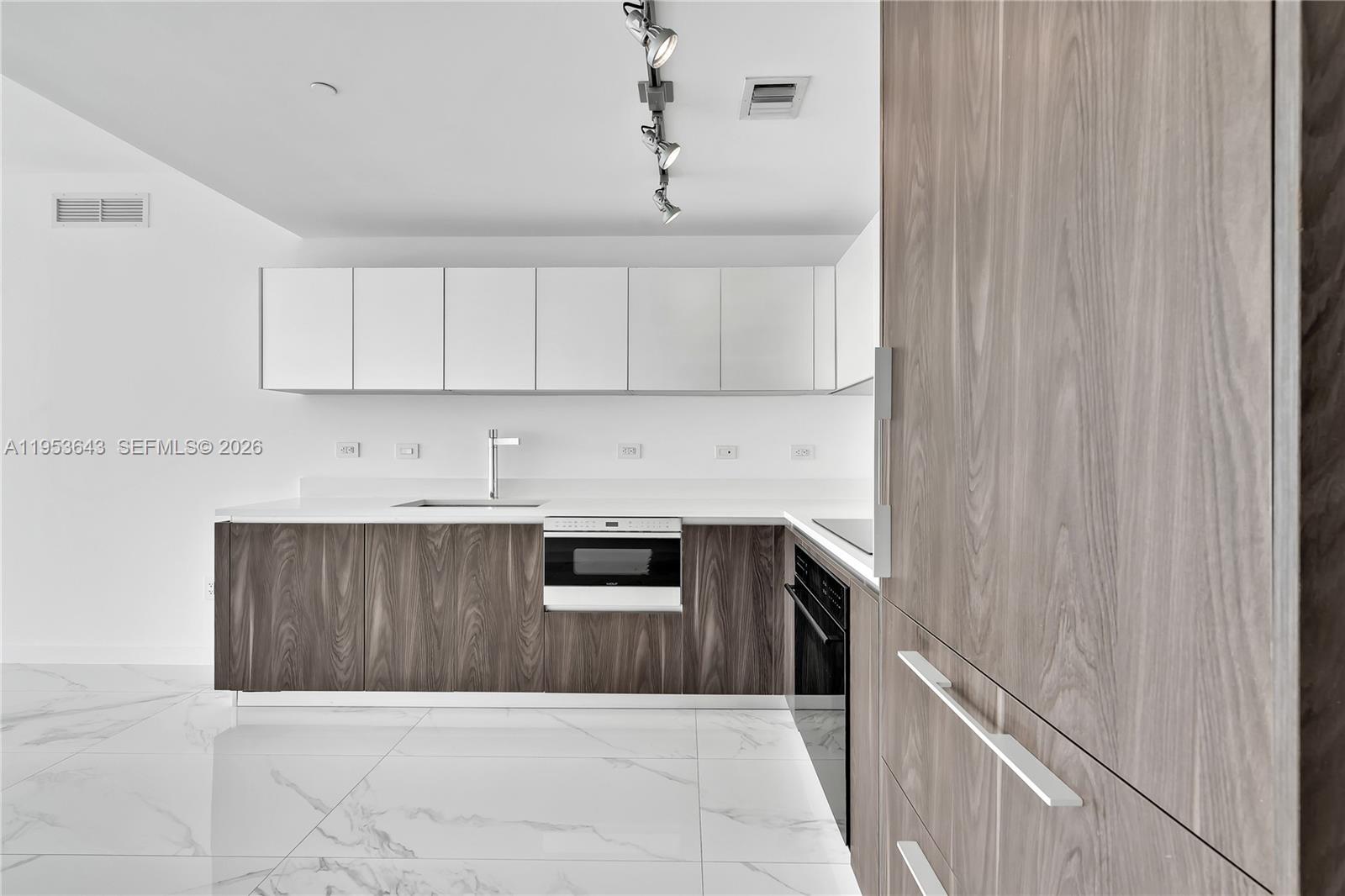 3131 NE 7th Ave #3704, Miami FL 33137