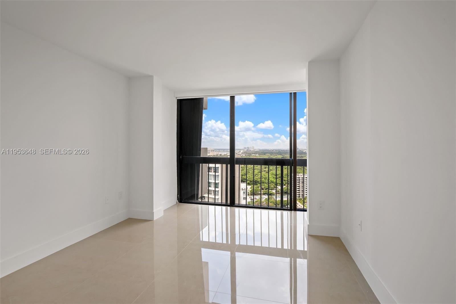2333 Brickell Ave #2710, Miami FL 33129