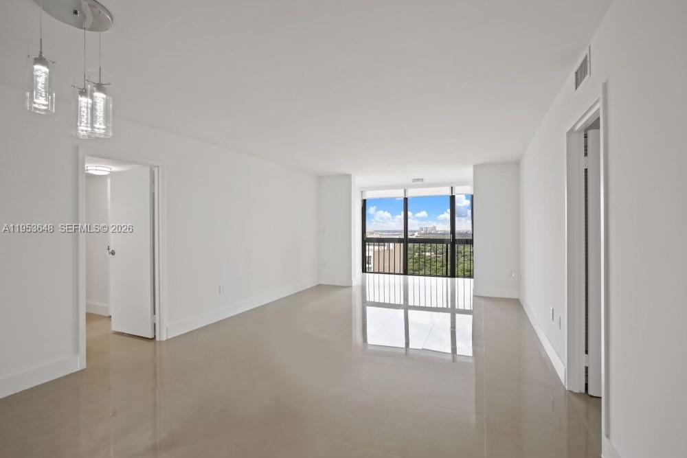 2333 Brickell Ave #2710, Miami FL 33129