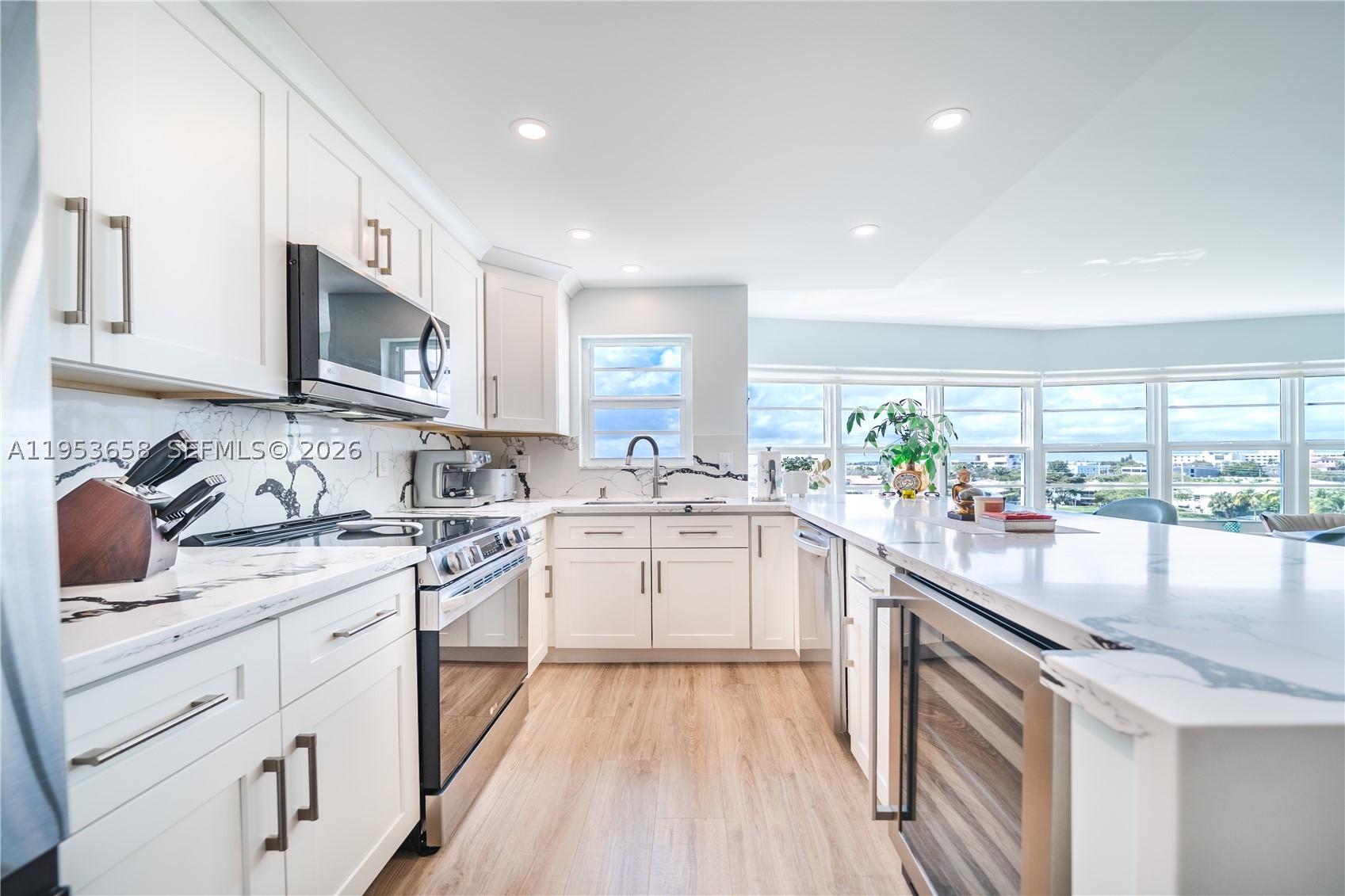 2500 NE 48th Ln #607, Fort Lauderdale FL 33308