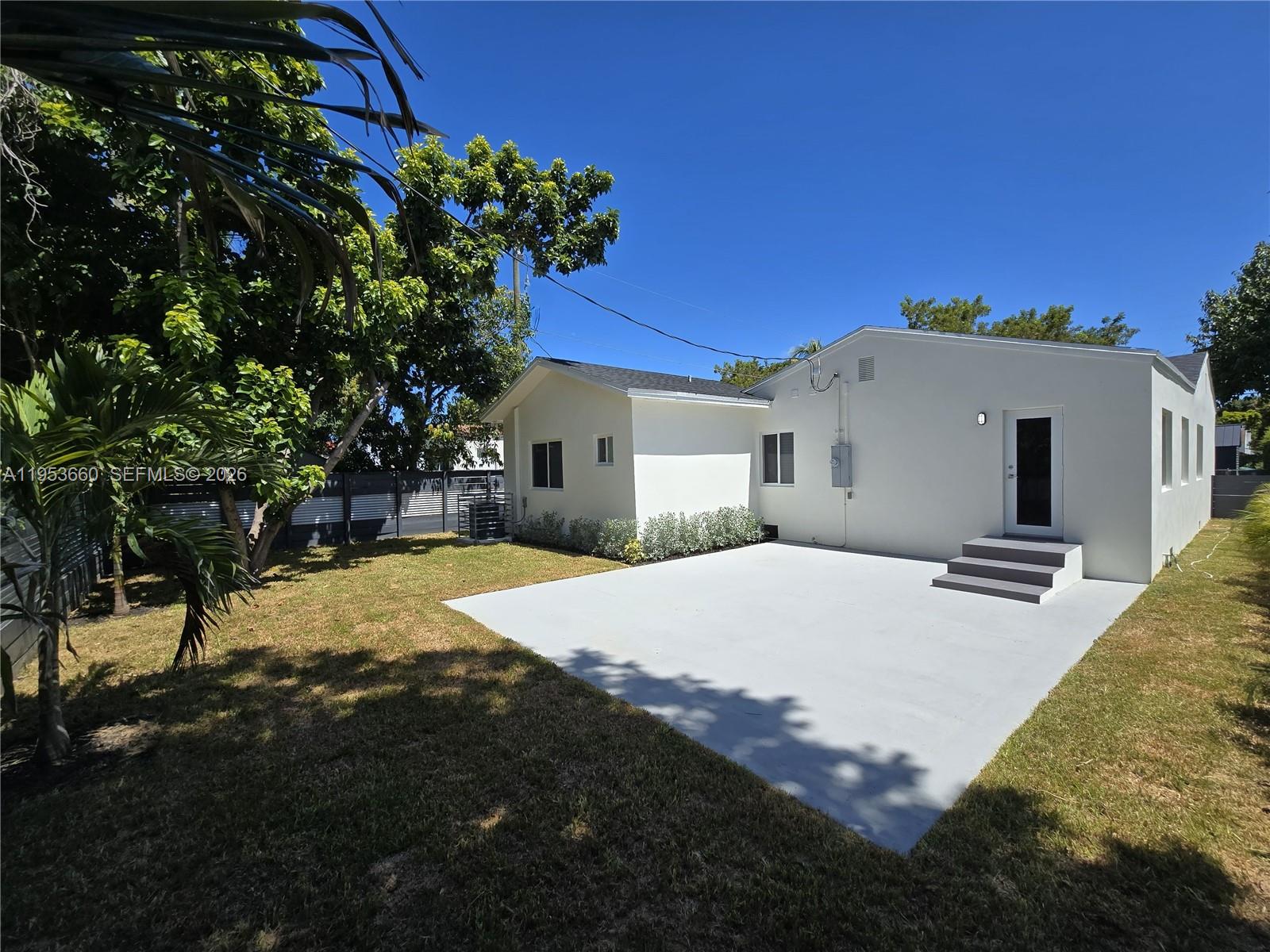 765 NW 45th St, Miami FL 33127