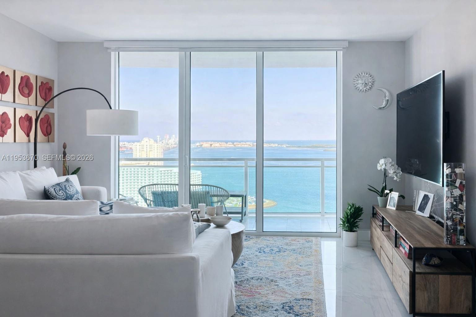 951 Brickell Ave #3304, Miami FL 33131