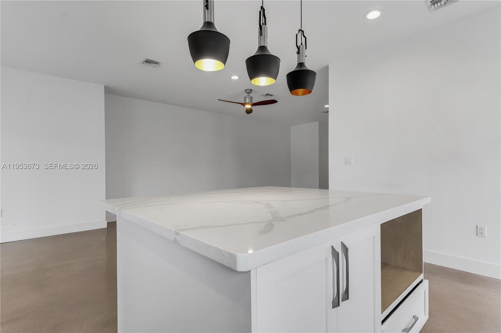 2247 NW 2nd St, Miami FL 33125