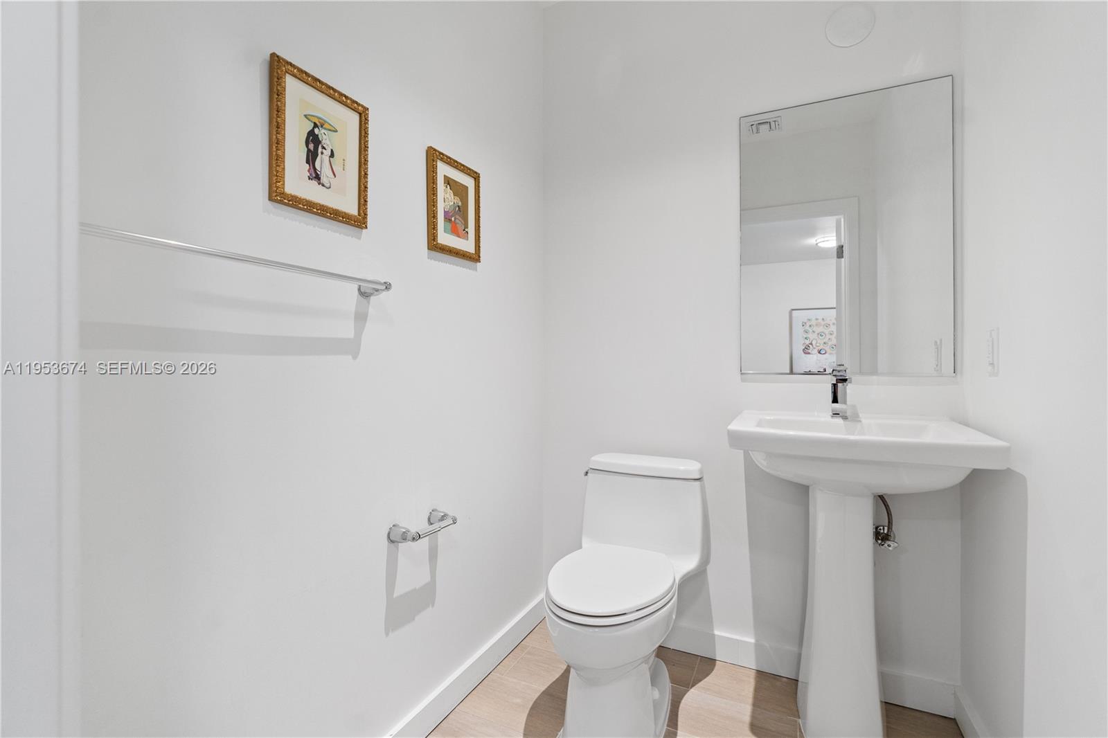 1600 SW 1st Ave #807, Miami FL 33129