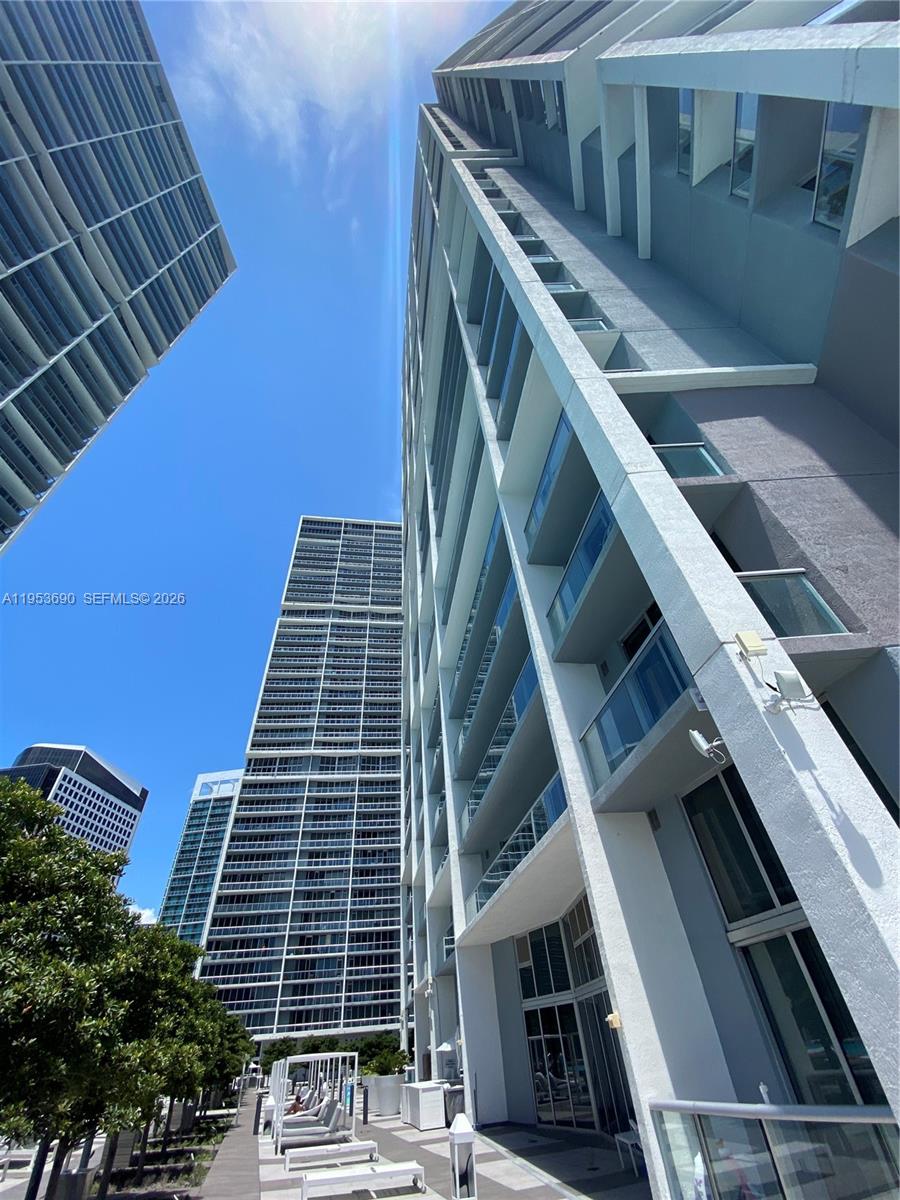 465 Brickell Ave #3004, Miami FL 33131