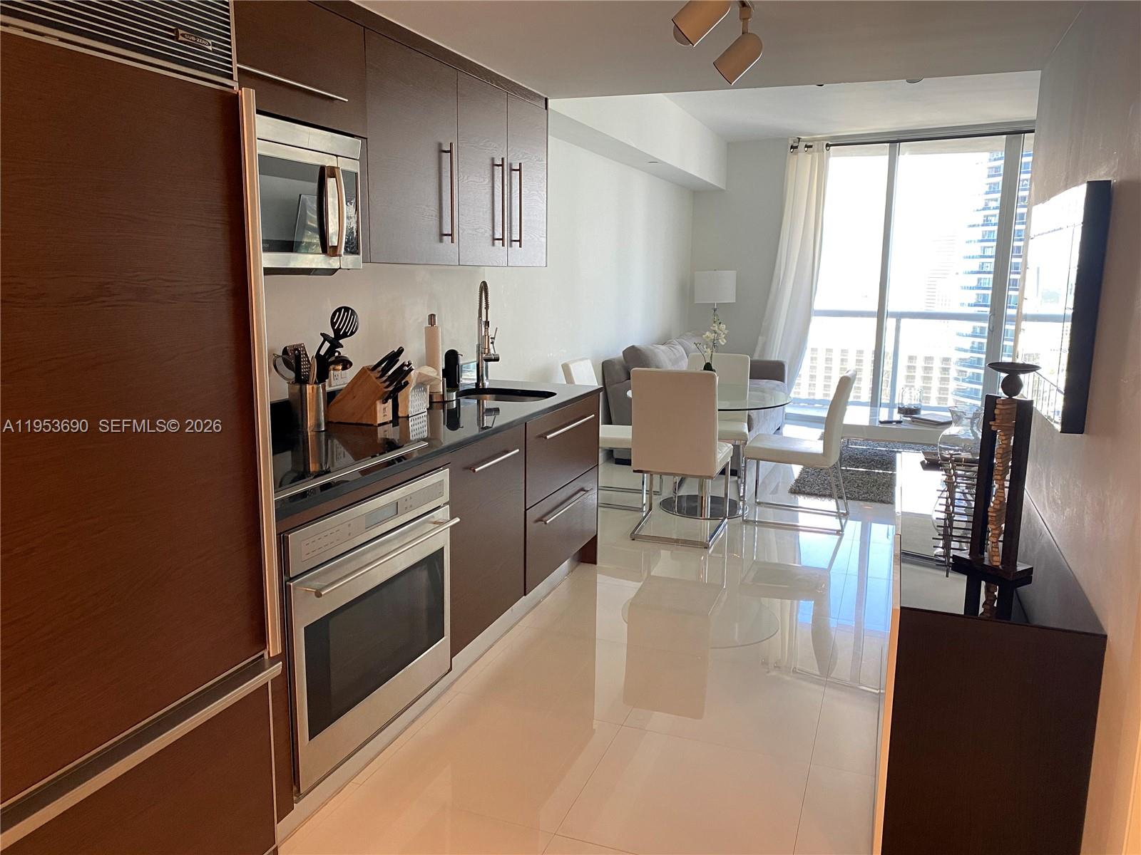 465 Brickell Ave #3004, Miami FL 33131