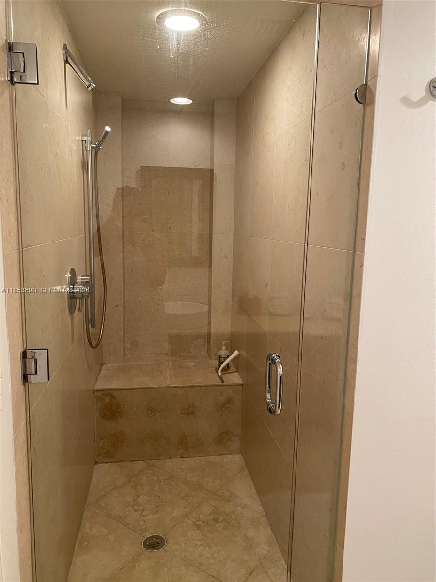 465 Brickell Ave #3004, Miami FL 33131