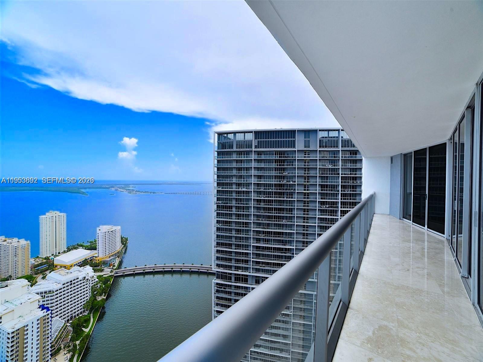 465 Brickell Ave #5603, Miami FL 33131