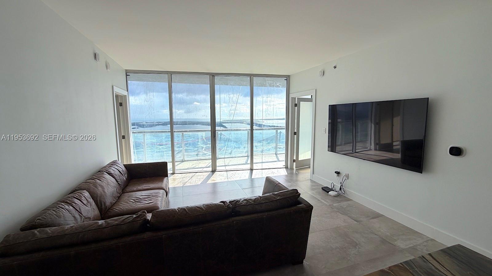 465 Brickell Ave #5603, Miami FL 33131