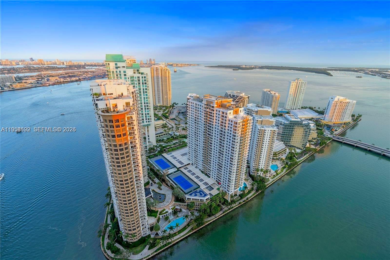 465 Brickell Ave #5603, Miami FL 33131