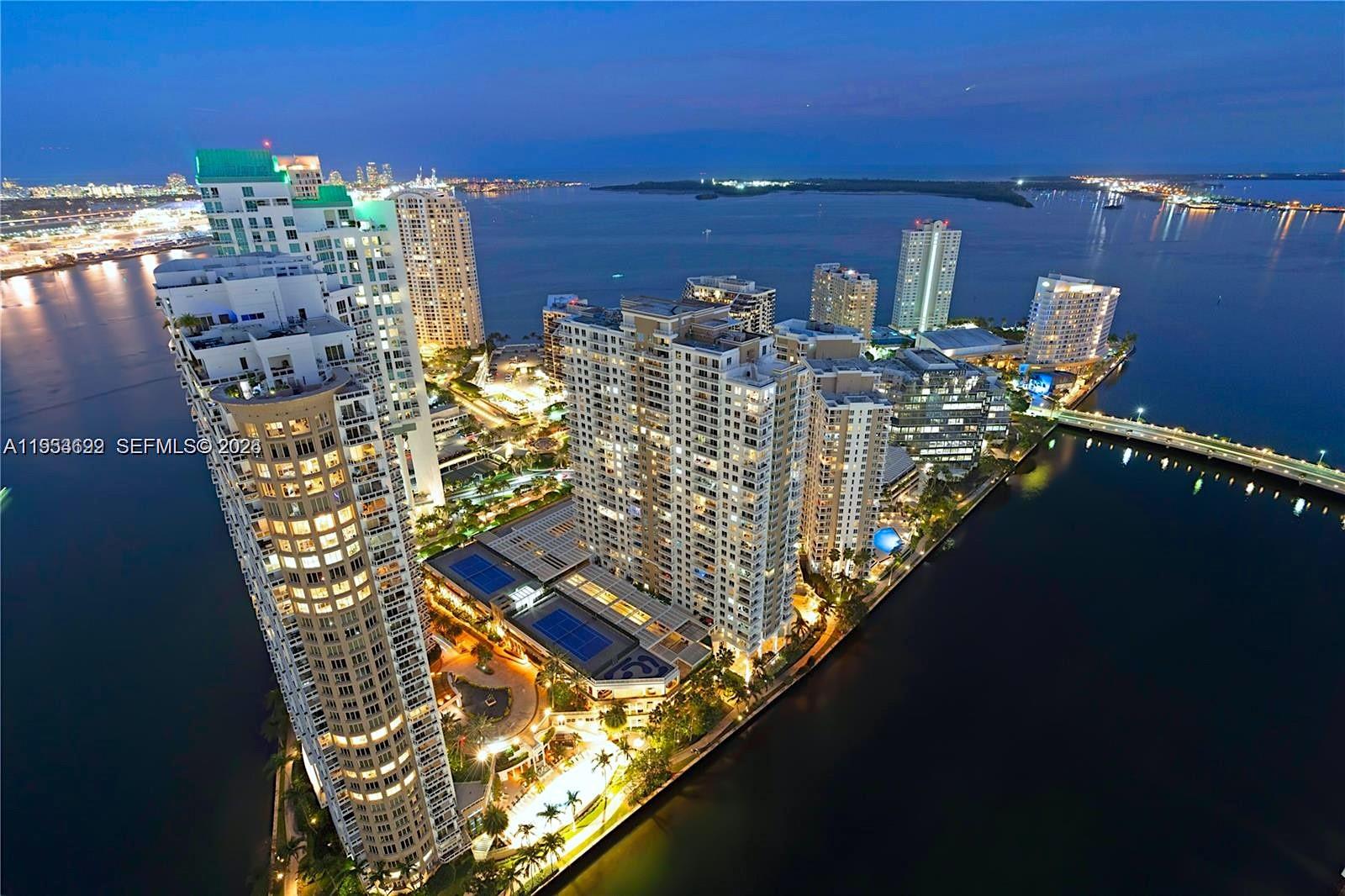 465 Brickell Ave #5603, Miami FL 33131