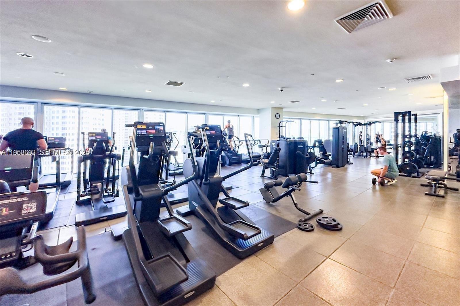 465 Brickell Ave #5603, Miami FL 33131