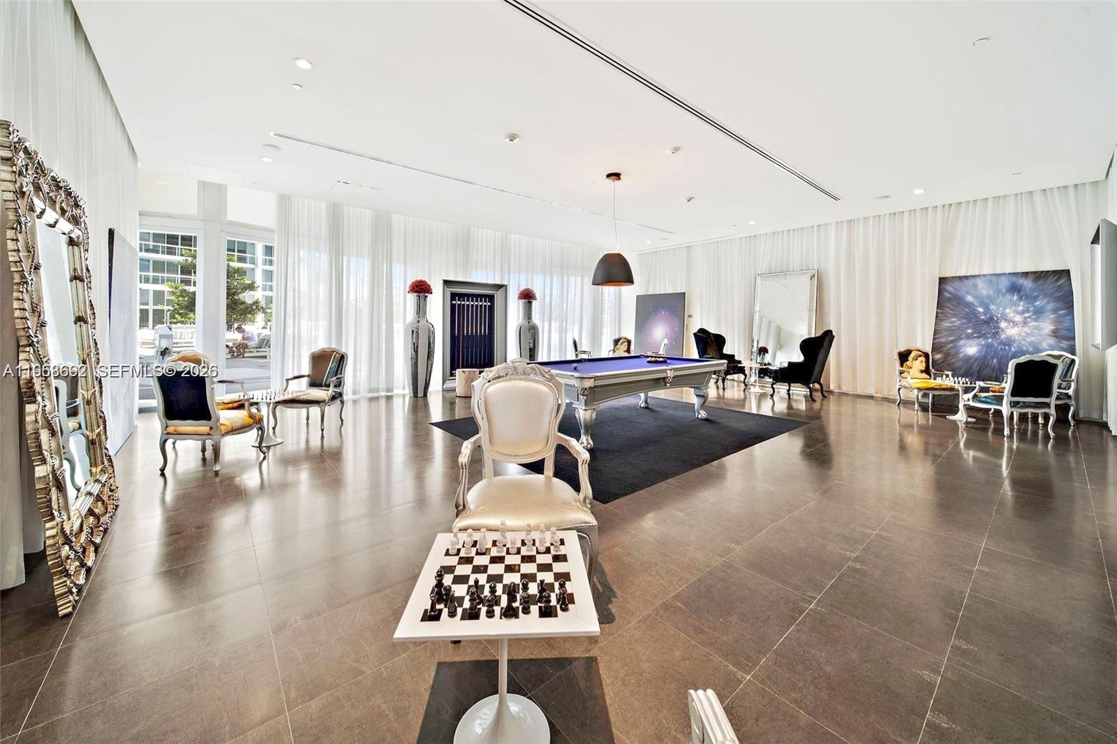 465 Brickell Ave #5603, Miami FL 33131