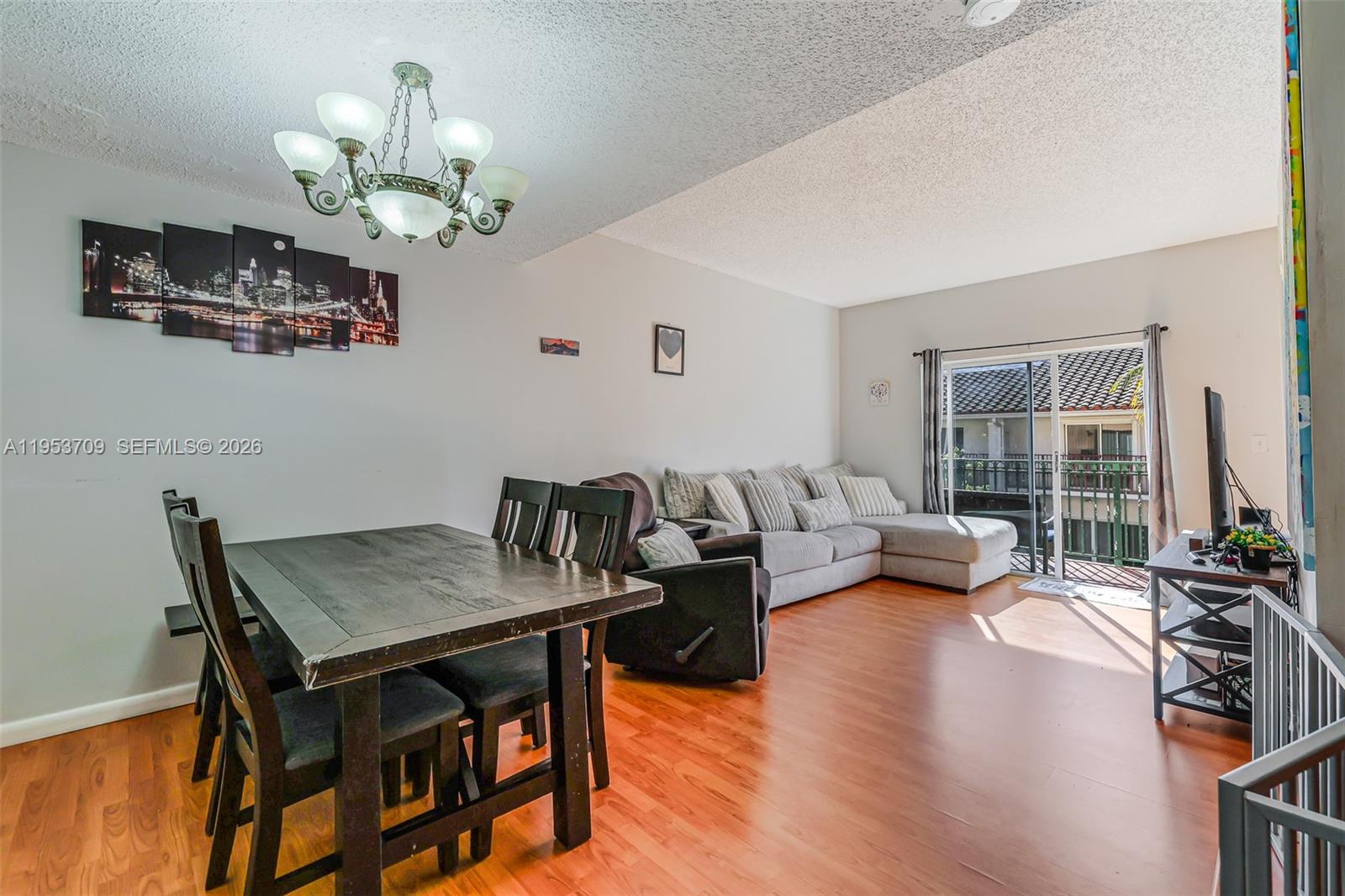 10026 Hammocks Blvd #207-6, Miami FL 33196