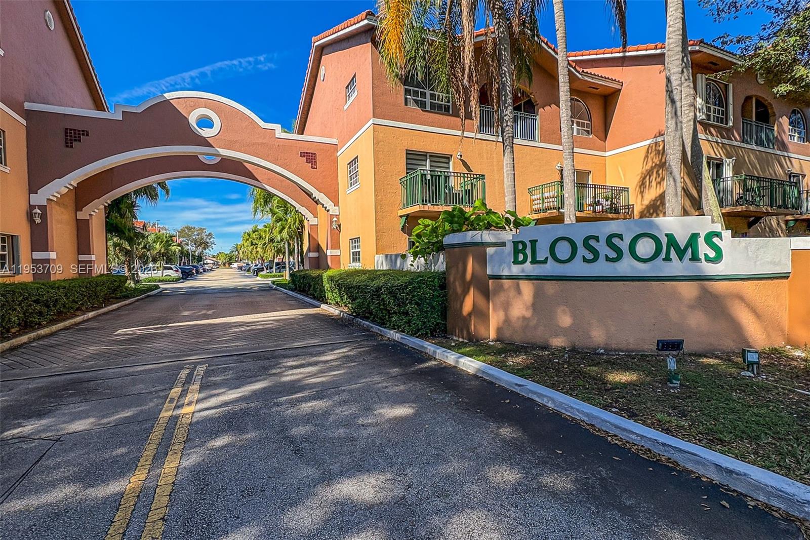 10026 Hammocks Blvd #207-6, Miami FL 33196