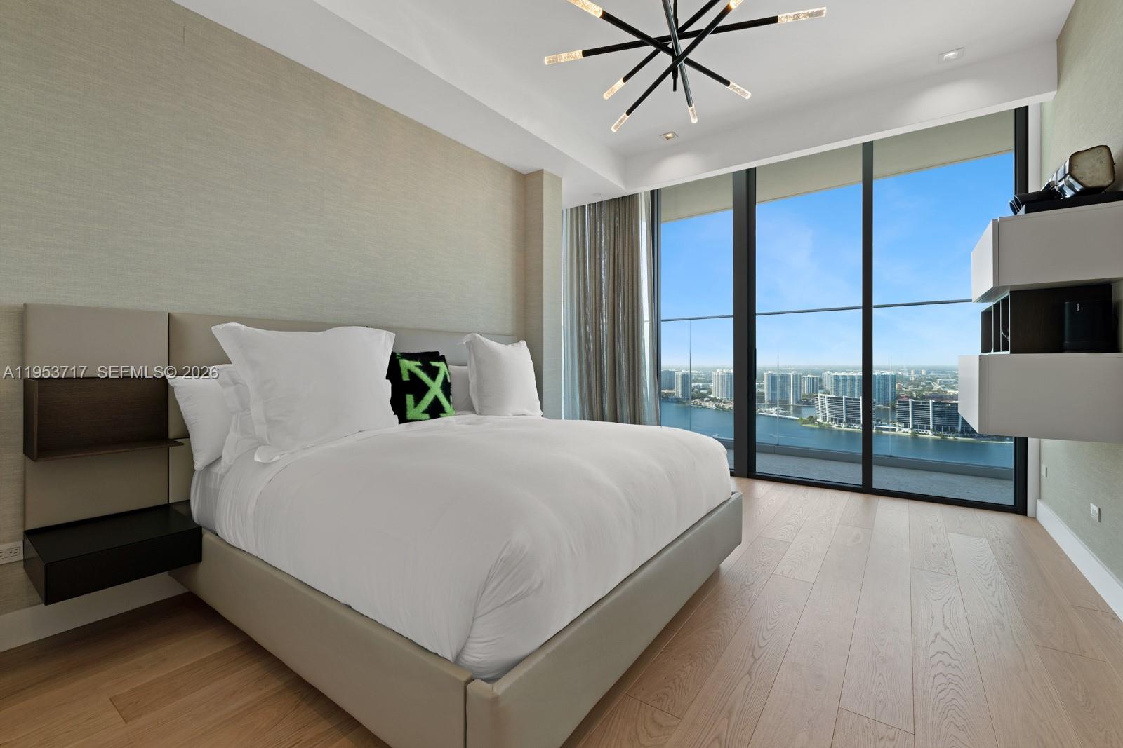 18501 Collins Ave #3704, Sunny Isles Beach FL 33160