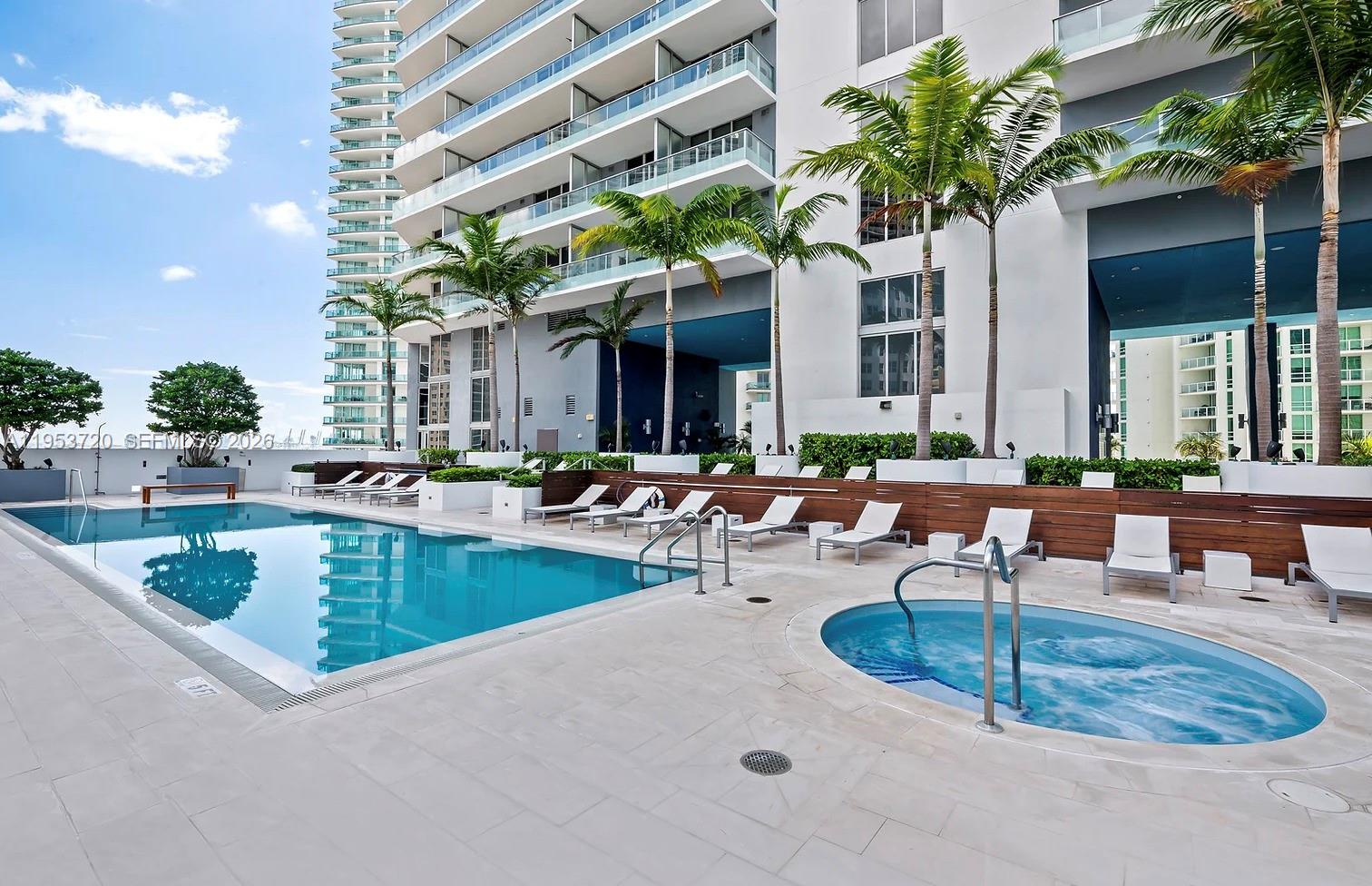 1300 Brickell Bay Dr #2504, Miami FL 33131