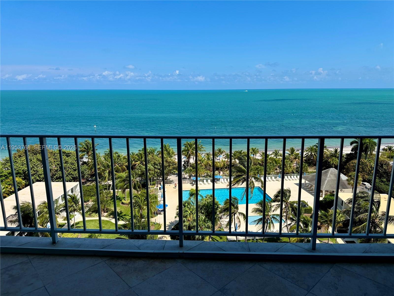 881 Ocean Dr #10D, Key Biscayne FL 33149