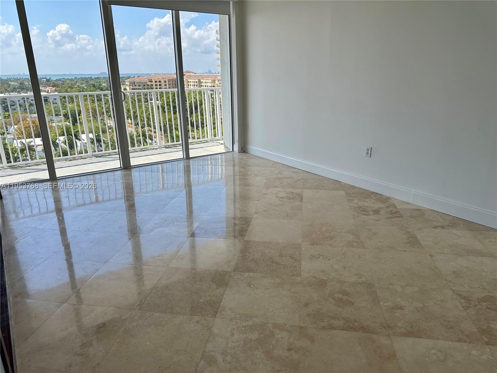 881 Ocean Dr #10D, Key Biscayne FL 33149