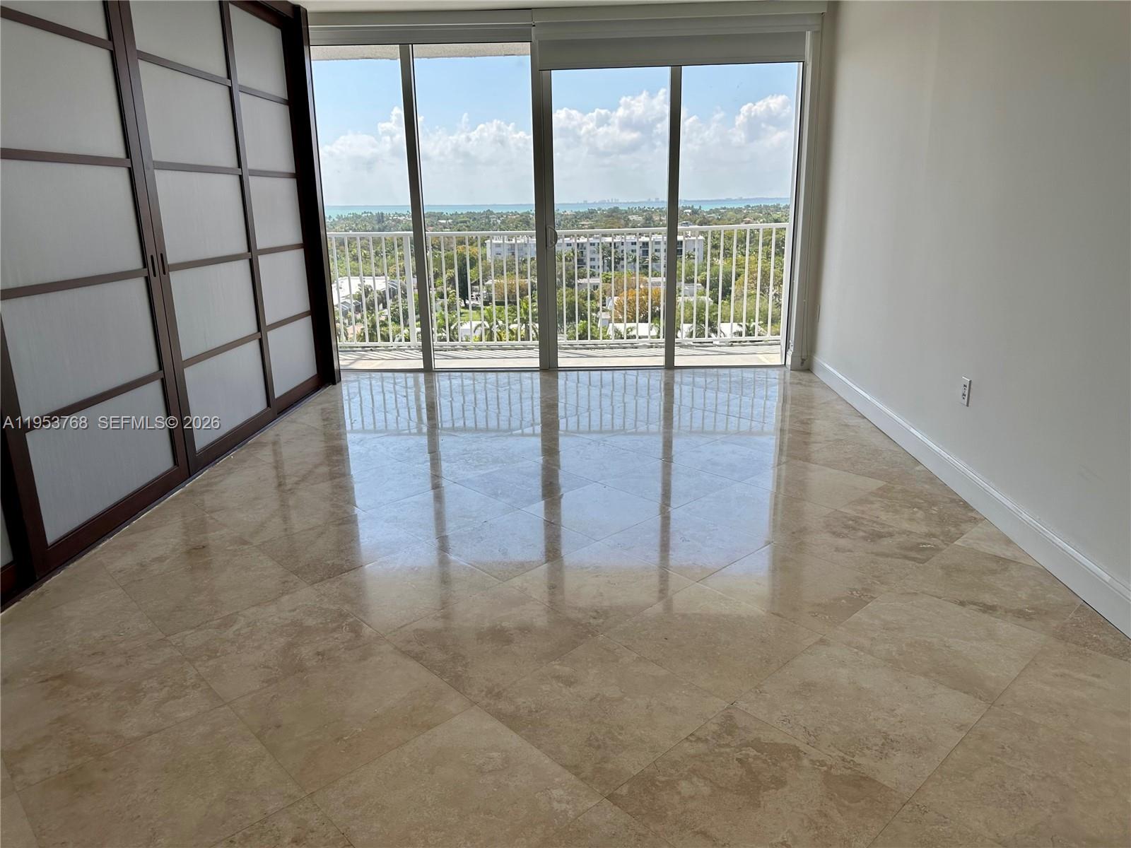 881 Ocean Dr #10D, Key Biscayne FL 33149
