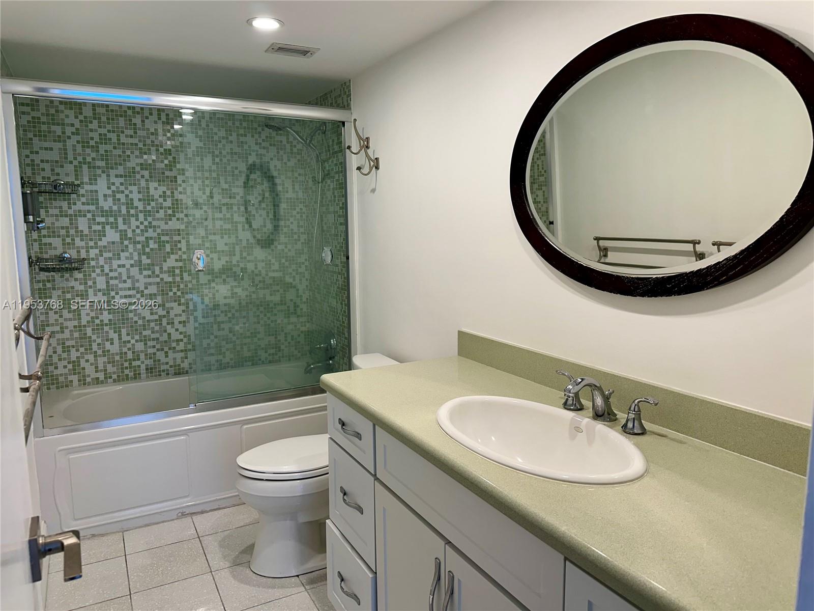 881 Ocean Dr #10D, Key Biscayne FL 33149