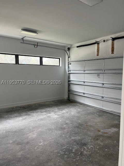 2 Hough Dr, Miami Springs FL 33166