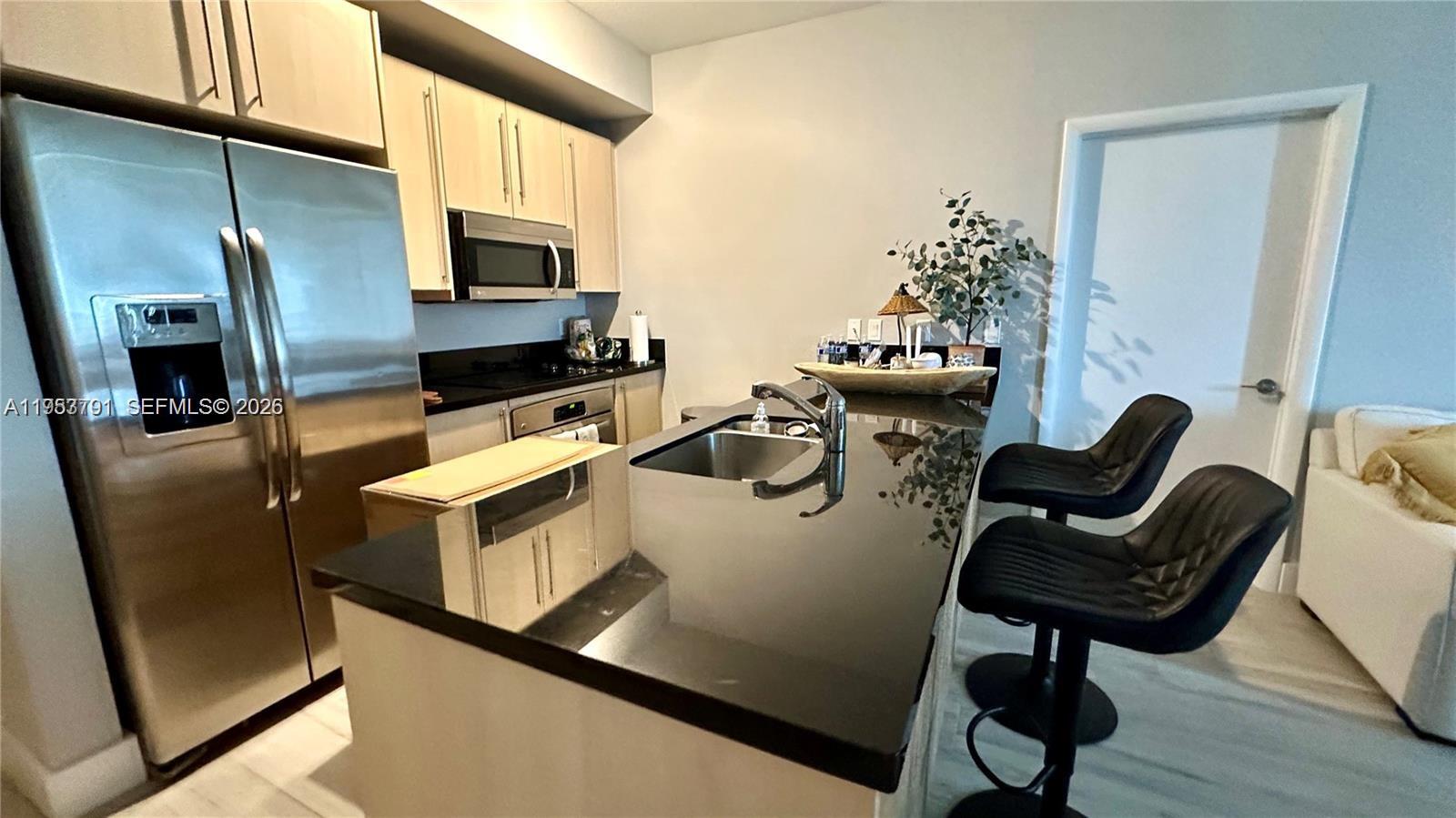 79 SW 12th St #3603-S, Miami FL 33130