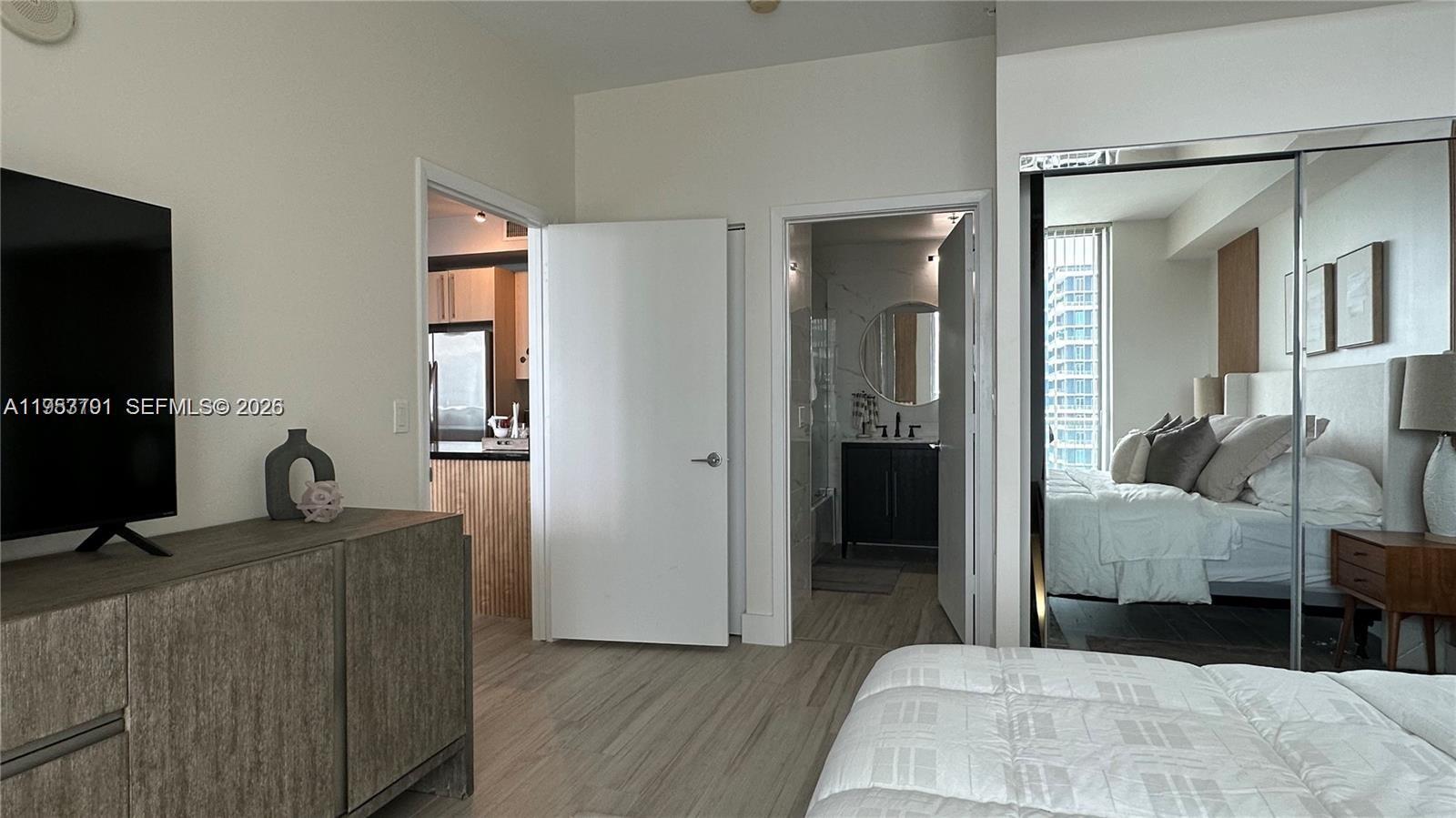 79 SW 12th St #3603-S, Miami FL 33130