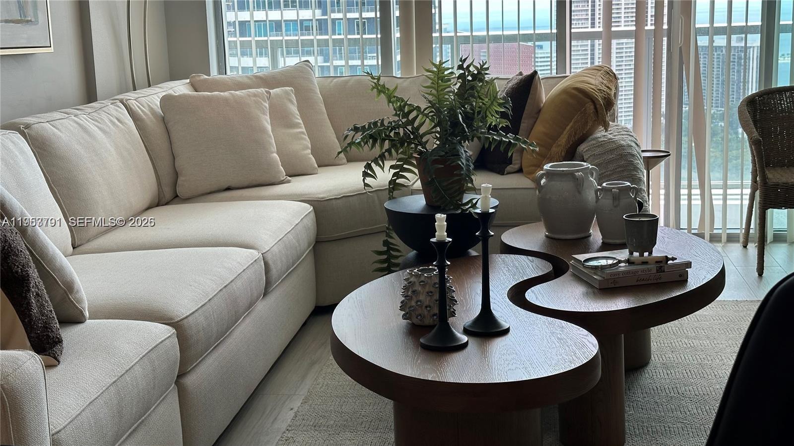 79 SW 12th St #3603-S, Miami FL 33130