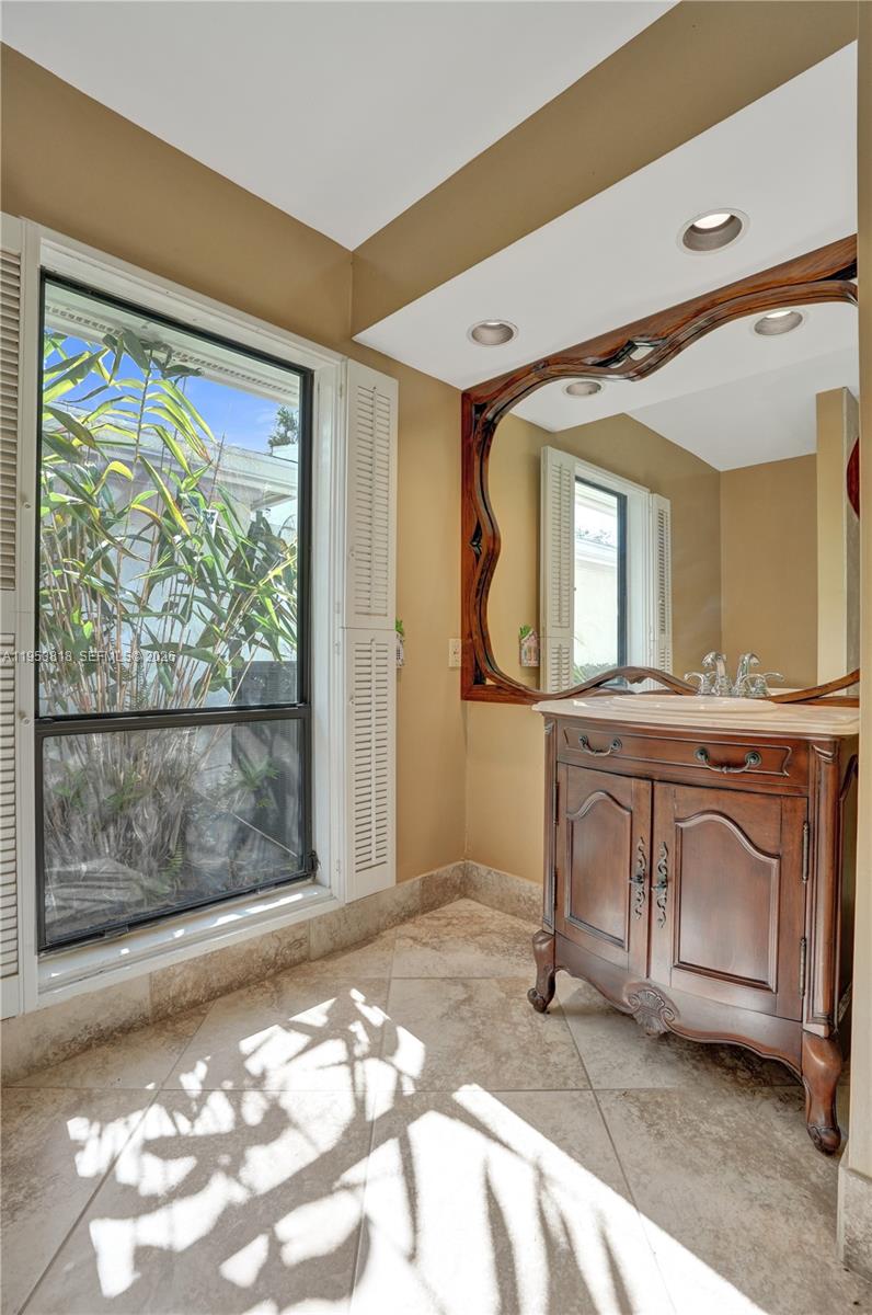 17115 Bay St, Jupiter FL 33477
