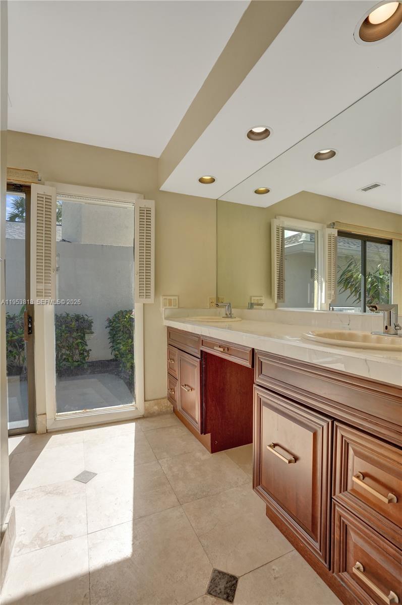 17115 Bay St, Jupiter FL 33477