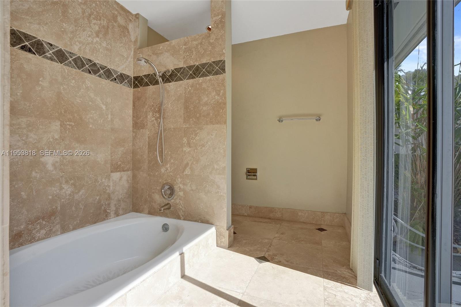 17115 Bay St, Jupiter FL 33477