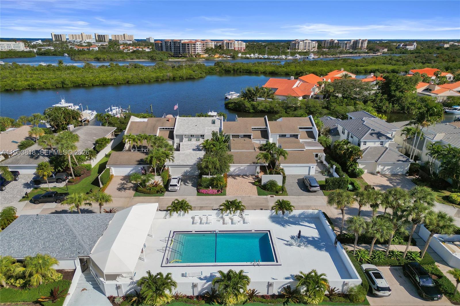 17115 Bay St, Jupiter FL 33477