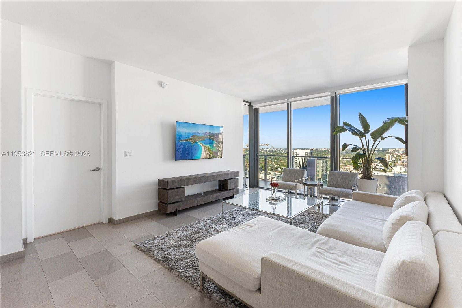 88 SW 7th St #2506, Miami FL 33130
