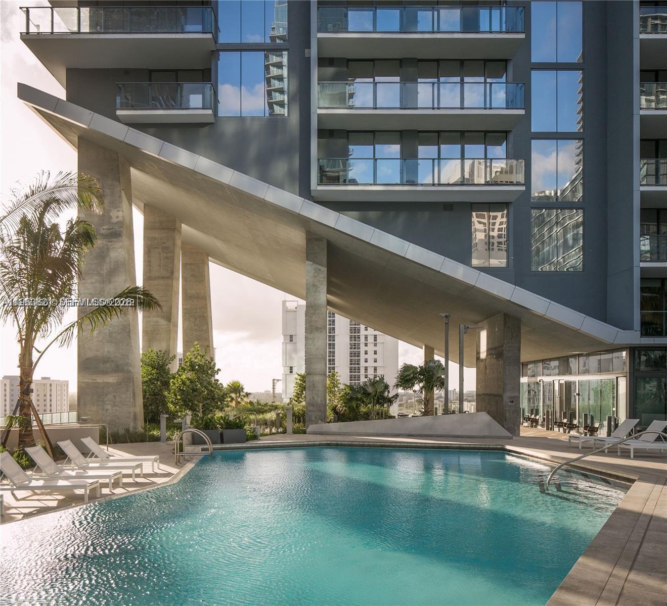 88 SW 7th St #2506, Miami FL 33130