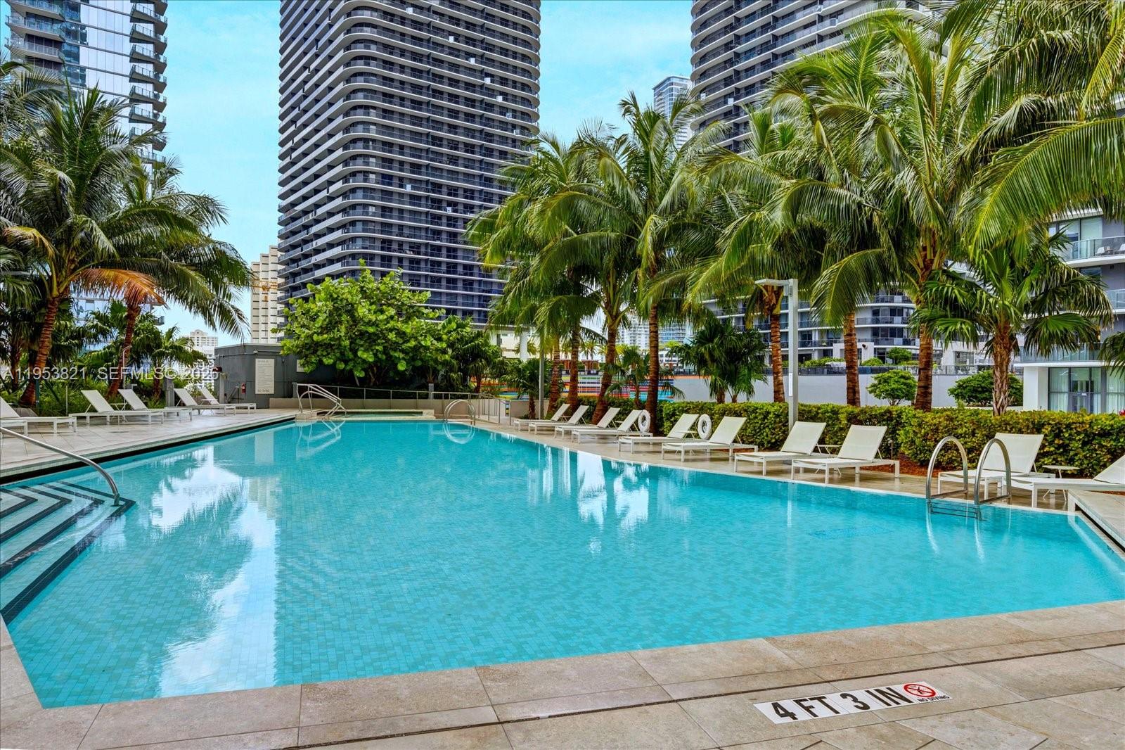 88 SW 7th St #2506, Miami FL 33130