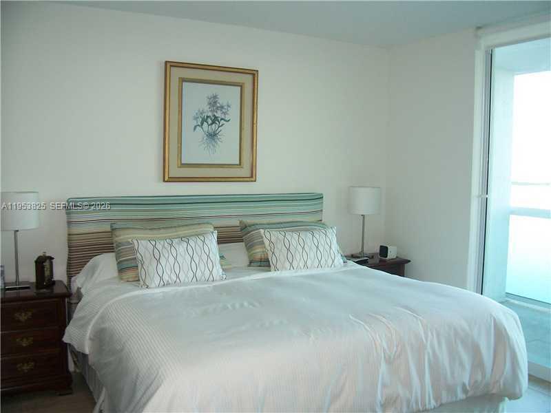 1800 N BAYSHORE DR #2505, Miami FL 33132